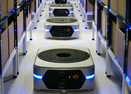 Rise of the machines: do you need to replace your forklift with a robot? Rise of the machines: do you need to replace your forklift with a robot?
